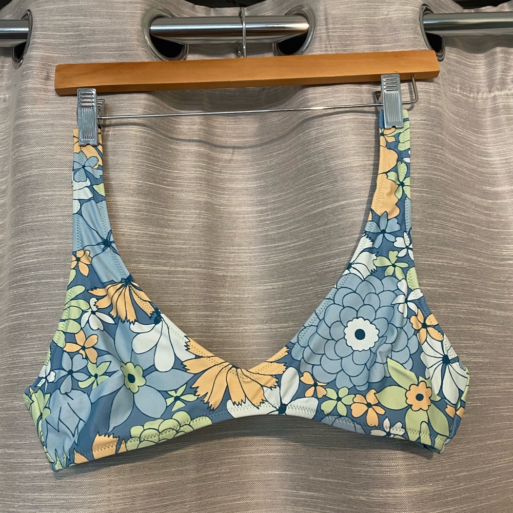 Aerie Plunge Bikini Top NWOT